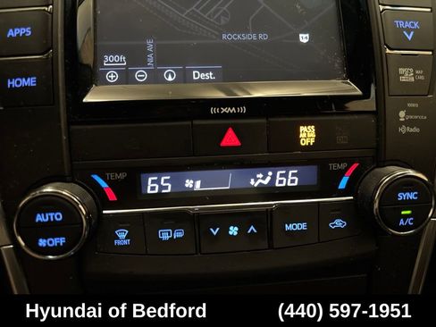Used 2016 Toyota Camry XLE w/ Moonroof Package FWD image 18