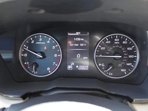 Used 2024 Subaru Outback Premium image 15