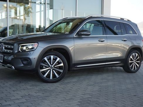 Used 2022 Mercedes-Benz GLB 250 image 4