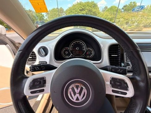Used 2013 Volkswagen Beetle 2.5 FWD image 4