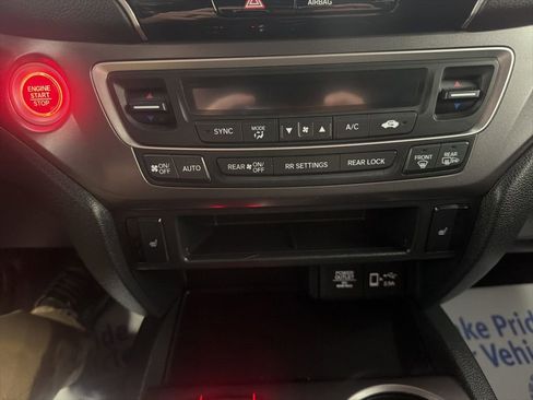 Used 2022 Honda Pilot Sport image 15