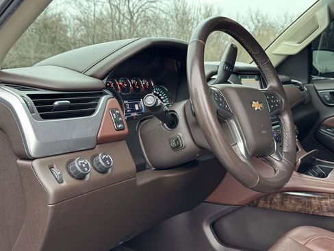 Used 2017 Chevrolet Tahoe Premier image 2