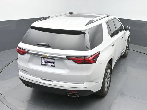 Used 2023 Chevrolet Traverse High Country FWD image 33