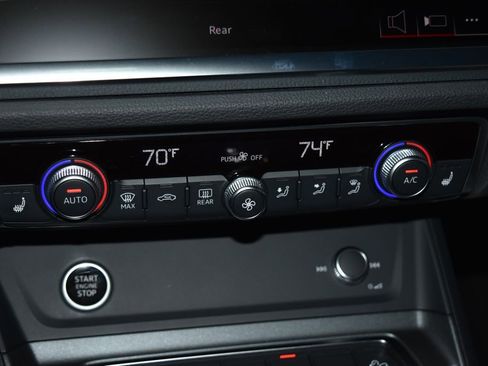 Certified 2025 Audi Q3 2.0T Premium w/ Convenience Package image 12