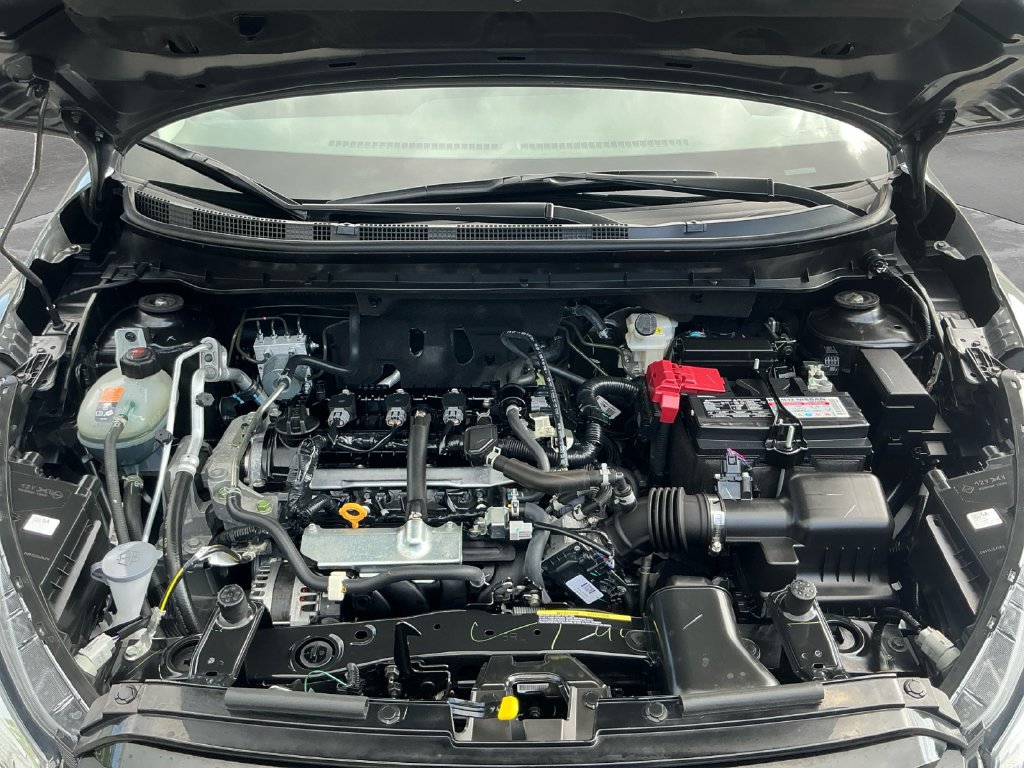Used 2025 Nissan Kicks Play S FWD image 18