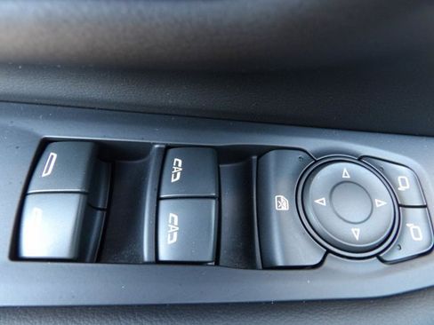 Used 2021 GMC Yukon SLE RWD image 12