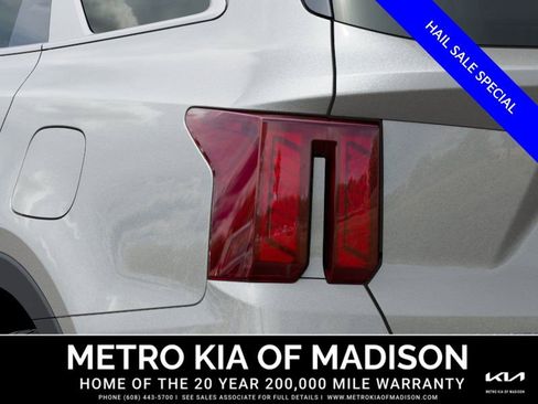 New 2026 Kia Sorento S FWD image 11