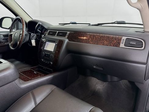 Used 2013 GMC Yukon Denali RWD image 38