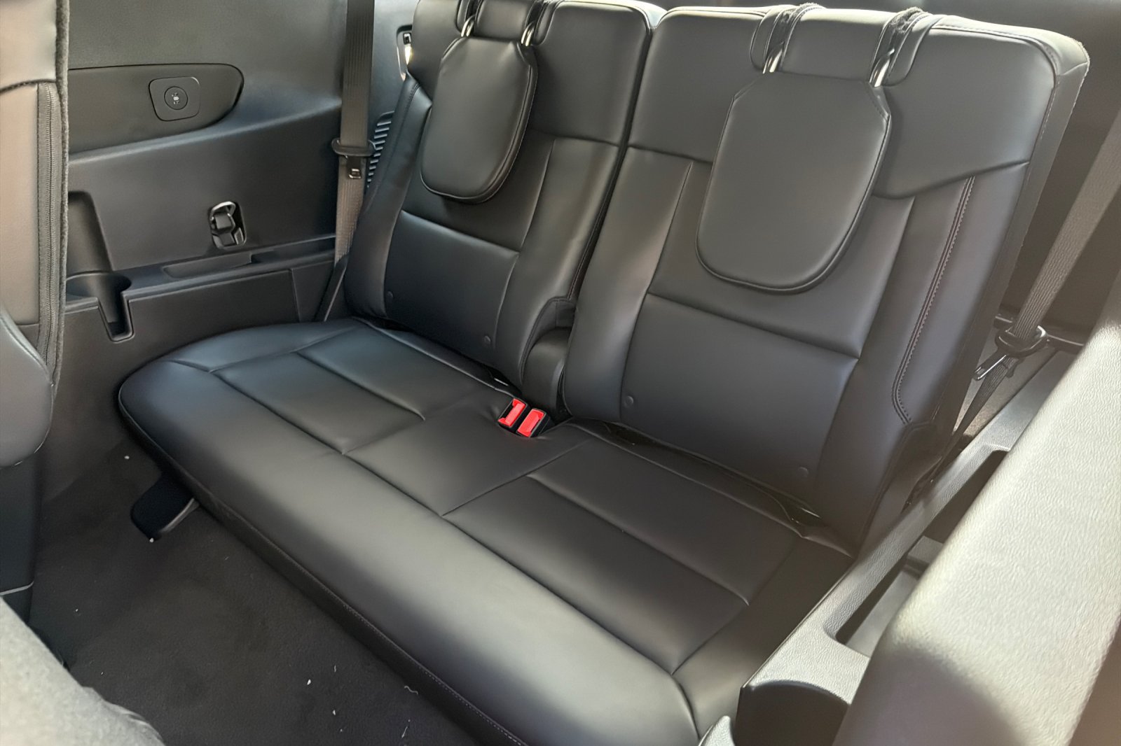 New 2027 Ford Explorer ST RWD image 15