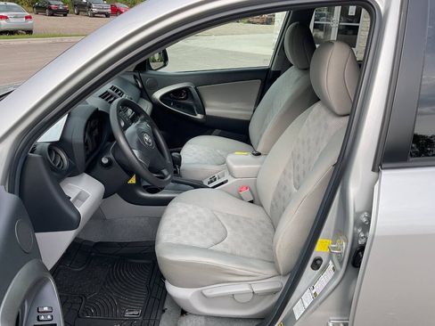 Used 2011 Toyota RAV4 4WD w/ Base L4 Extra Value Pkg image 13