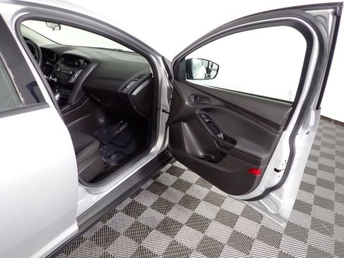 Used 2017 Ford Focus S FWD image 34