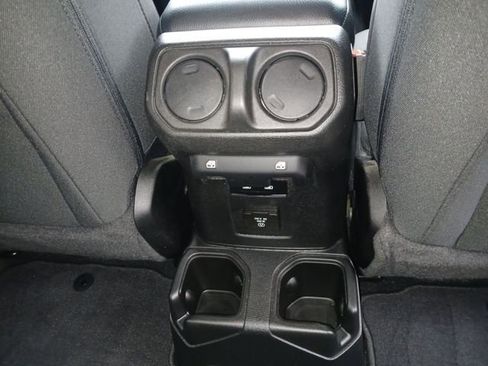 Used 2023 Jeep Wrangler Unlimited Rubicon w/ LED Lighting Group image 54