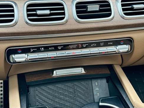 Certified 2026 Mercedes-Benz GLS 450 4MATIC image 16