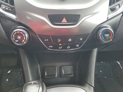 Used 2017 Chevrolet Cruze LT w/ RS Package image 23