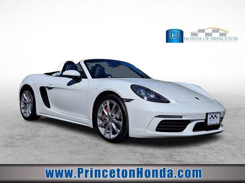 Used 2018 Porsche 718 Boxster S RWD image 1