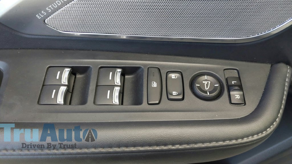 Used 2019 Acura RDX w/ Advance Package FWD image 19
