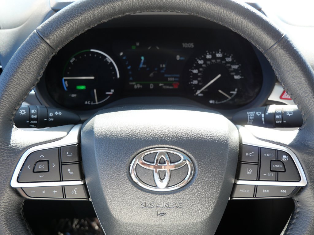 Certified 2026 Toyota Sienna XLE FWD image 26
