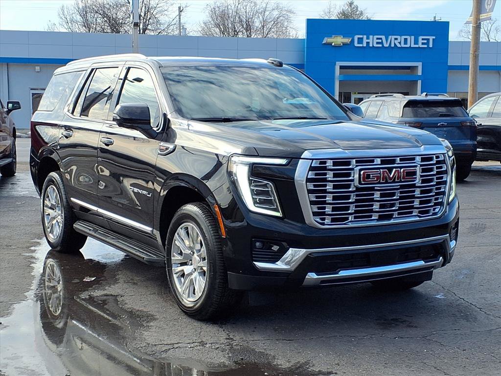 Used 2025 GMC Yukon Denali AWD/4WD image 5