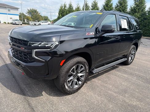 Used 2023 Chevrolet Tahoe Z71 w/ Luxury Package AWD/4WD image 9