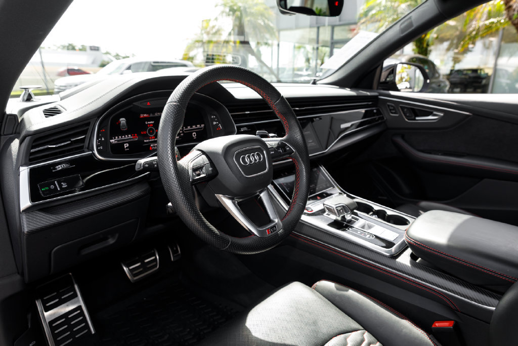 Used 2023 Audi RS Q8 AWD/4WD image 9
