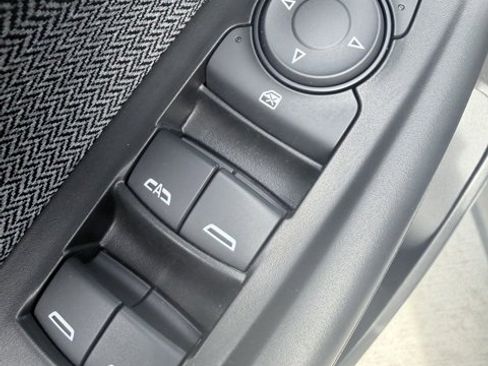 Used 2023 Chevrolet TrailBlazer LT w/ Convenience Package image 21