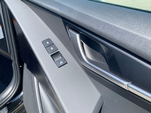 New 2026 Kia Niro EX FWD image 21