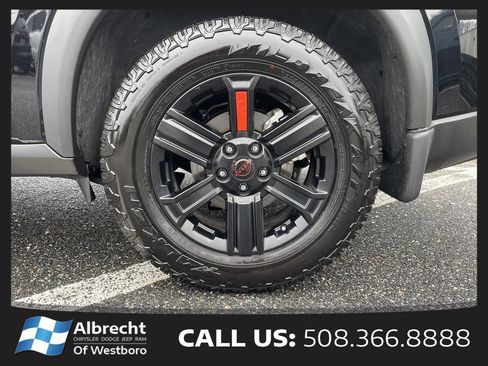 Used 2025 Nissan Rogue SV w/ Rock Creek Premium Package AWD/4WD image 31