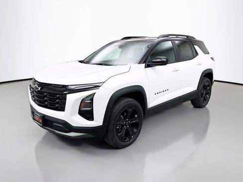 New 2026 Chevrolet Equinox LT w/ Convenience Package II image 4