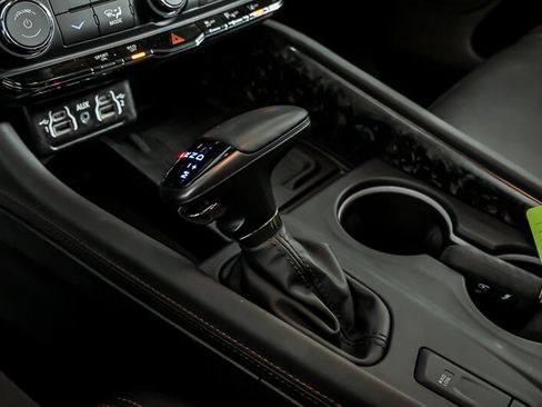 Used 2024 Dodge Durango R/T AWD/4WD image 31