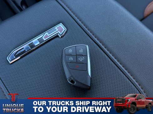 Used 2026 GMC Sierra 2500 AT4 AWD/4WD image 32