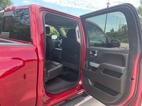 Used 2018 Chevrolet Silverado 1500 LT w/ All Star Edition AWD/4WD image 21