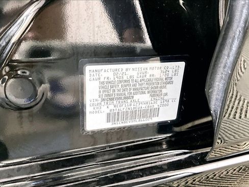 Used 2021 Nissan Versa SV image 31