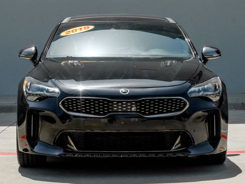 Used 2019 Kia Stinger GT1 RWD image 6
