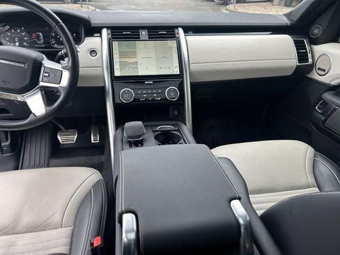 Used 2022 Land Rover Discovery S R-Dynamic image 22