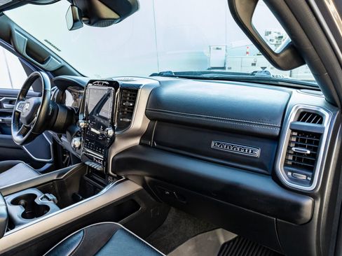 Used 2023 RAM 1500 Laramie AWD/4WD image 16