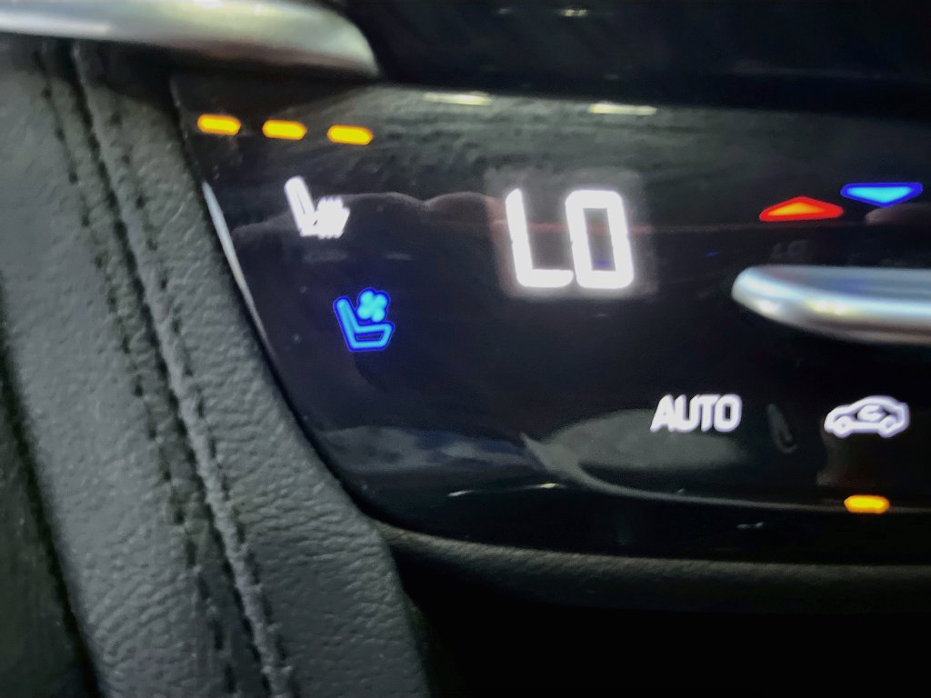 Used 2025 Cadillac XT6 Premium Luxury AWD/4WD image 21