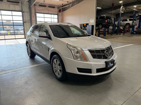 Used 2012 Cadillac SRX Luxury FWD image 4