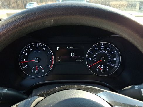 Used 2023 Kia Forte LXS image 19