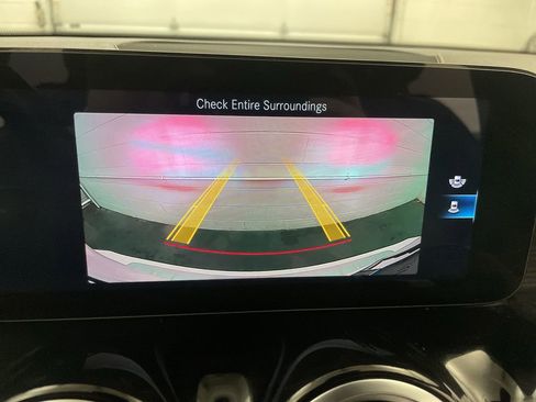 Used 2022 Mercedes-Benz GLB 35 AMG 4MATIC image 9