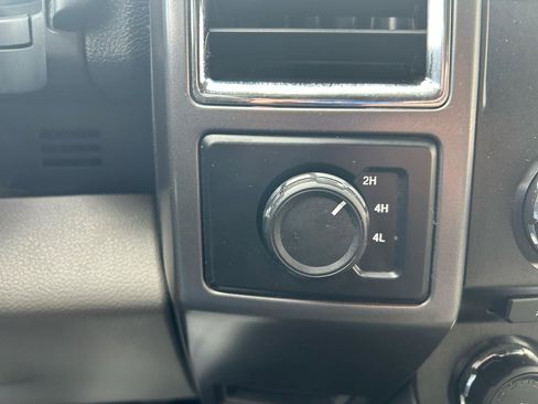 Used 2015 Ford F150 XLT AWD/4WD image 25