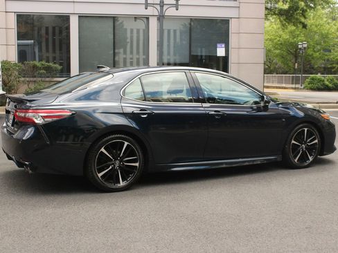 Used 2018 Toyota Camry XSE w/ Driver Assist Package FWD image 7