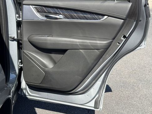 Certified 2025 Cadillac XT6 Premium Luxury image 16