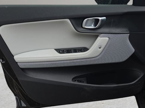 Used 2023 Polestar Polestar 2 w/ Pilot Pack AWD/4WD image 15