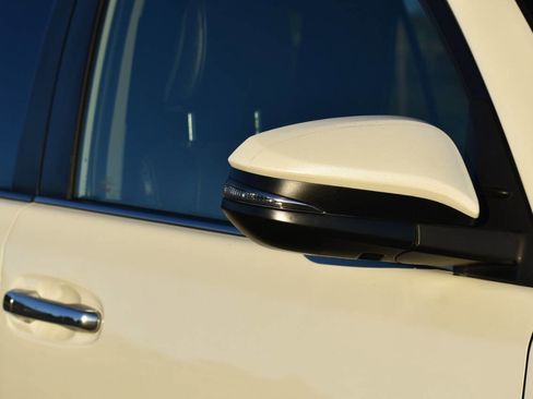 Used 2019 Toyota 4Runner 4WD image 26