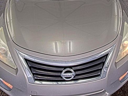 Used 2014 Nissan Altima 2.5 SV FWD image 5