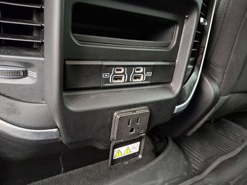 Certified 2022 RAM 1500 Big Horn image 9