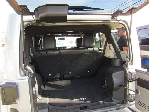 Used 2014 Jeep Wrangler Unlimited Sahara w/ Dual Top Group image 7