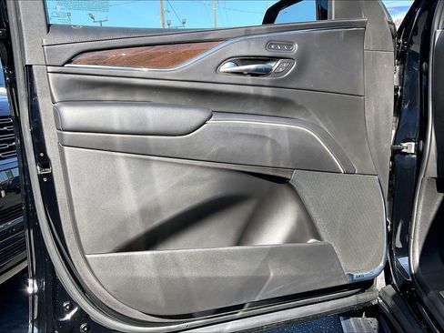 Used 2023 Cadillac Escalade Sport Platinum AWD/4WD image 20