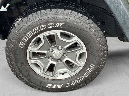 Used 2015 Jeep Wrangler Rubicon w/ Dual Top Group image 13