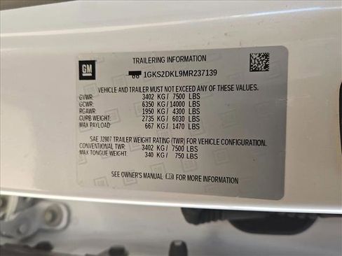 Used 2021 GMC Yukon Denali w/ Denali Premium Package image 28